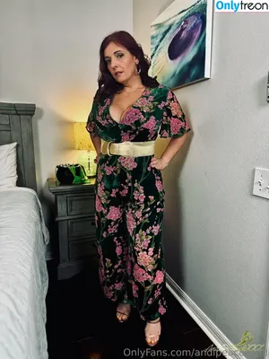 andipeacockdd / purple.poisonjp nude photo #0078