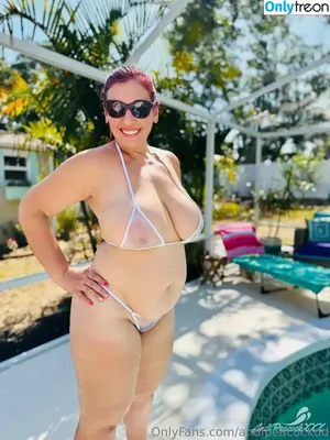 andipeacockdd / purple.poisonjp nude photo #0116