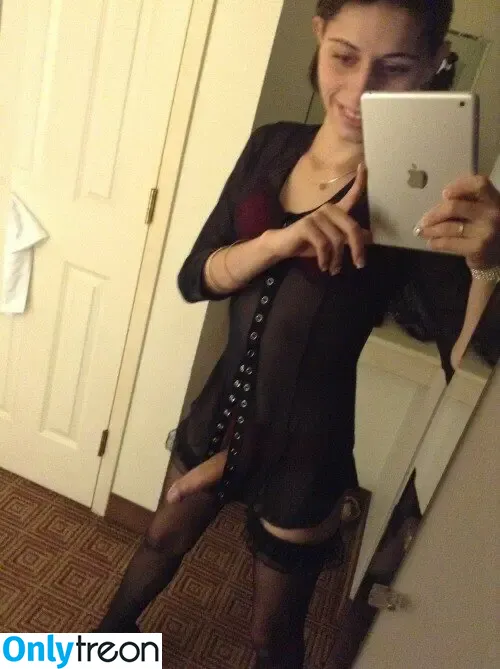 Andrea Bella nude photo #0014 (deliciouslyfoxy / foxxxii / imfoxxxii / itsfoxxxii / missandreabella)