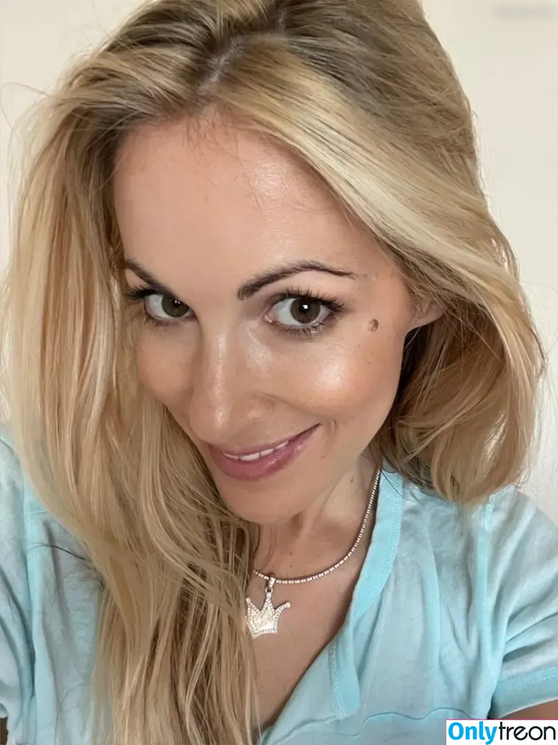 Andrea Kaiser nude photo #0004 (Andrea Kaiser)