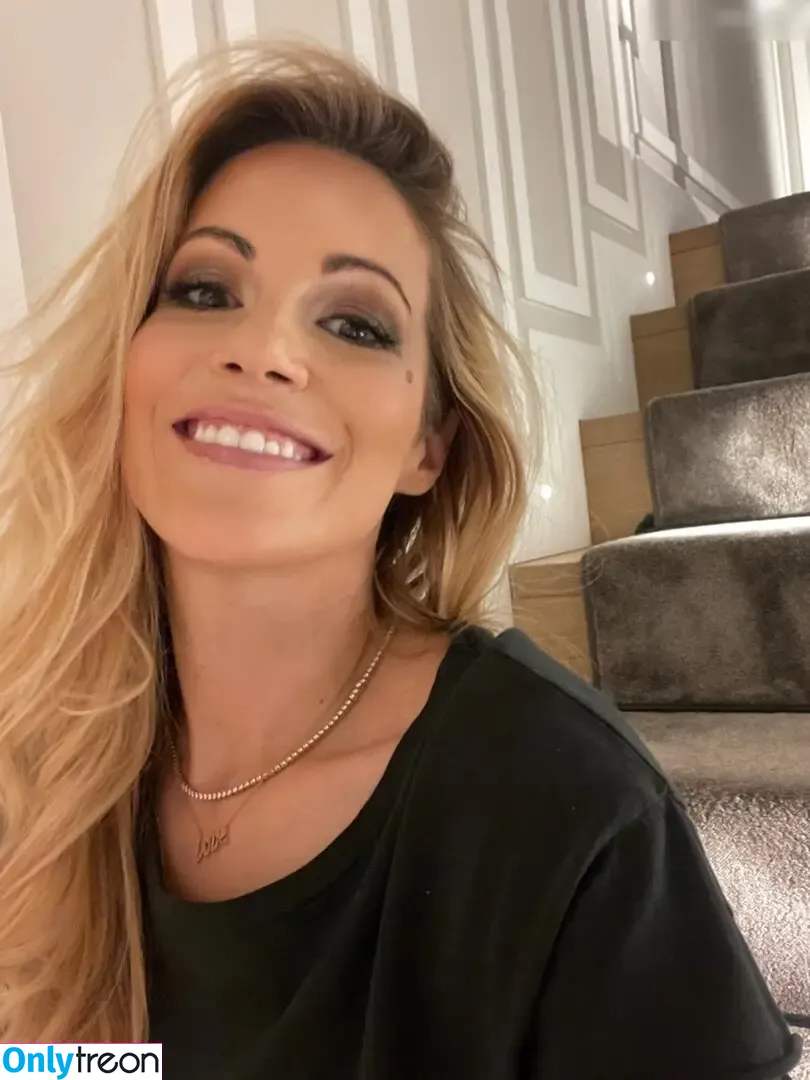 Andrea Kaiser nude photo #0021 (Andrea Kaiser)
