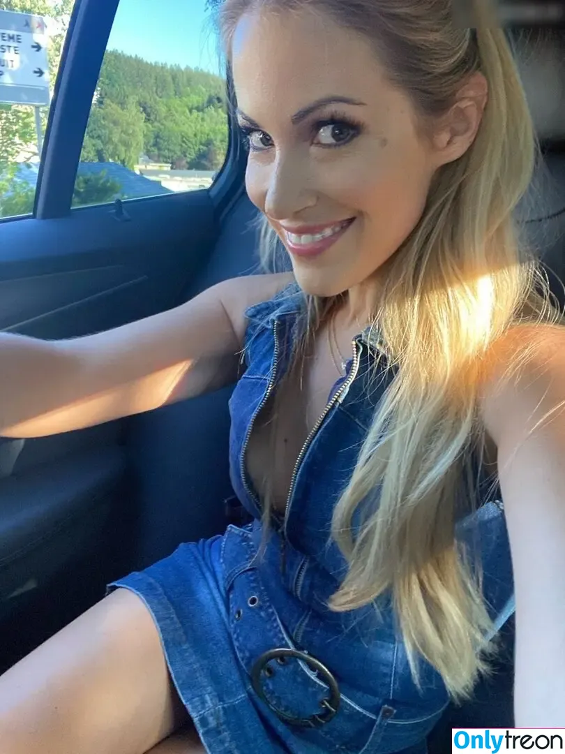 Andrea Kaiser nude photo #0030 (Andrea Kaiser)