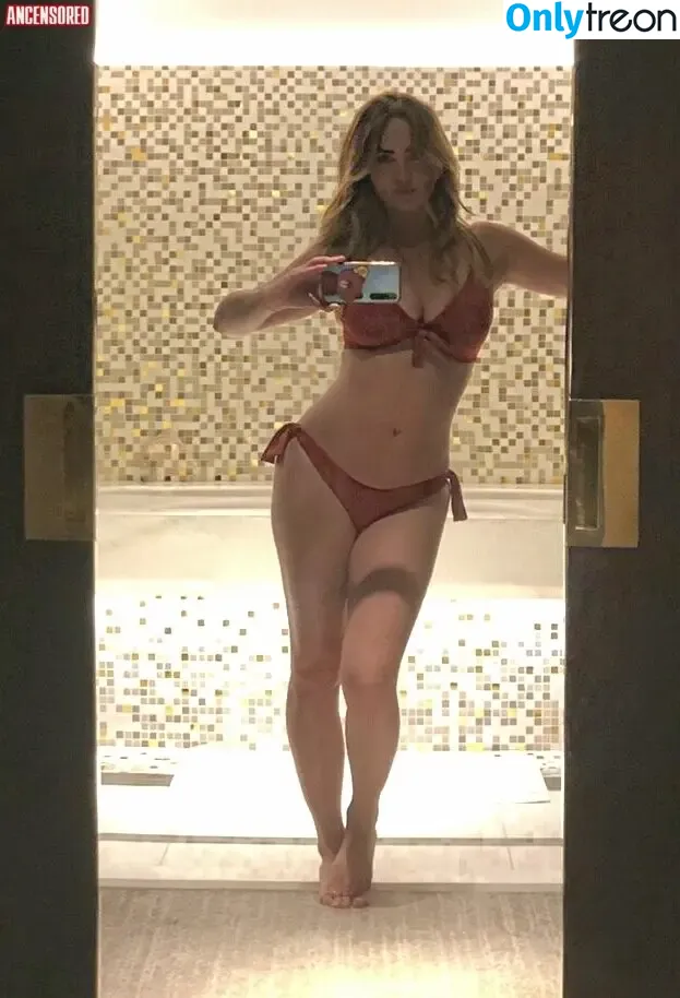 Andrea Legarreta nude photo #0007 (Andrea Legarreta)
