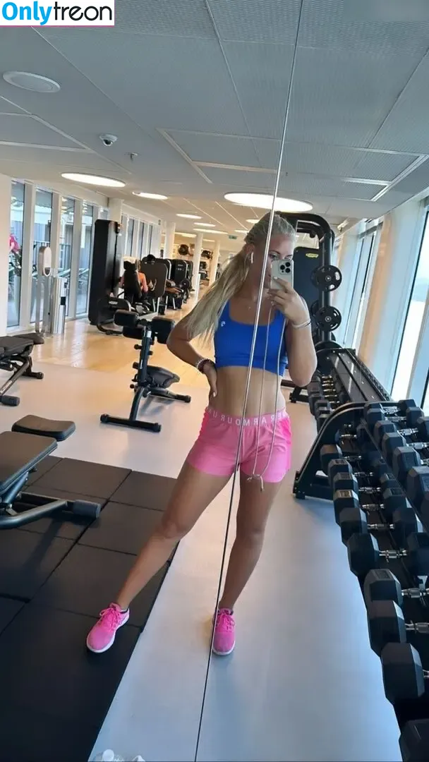 Andreaabaam nude photo #0031 (Andreaabaam)