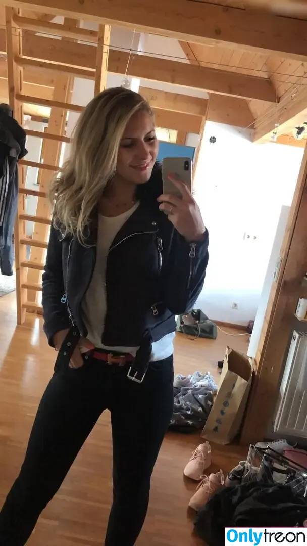 Andreaabaam nude photo #0033 (Andreaabaam)