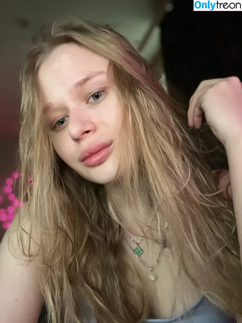 Anemonsa nude photo #0031 (anemonsad)