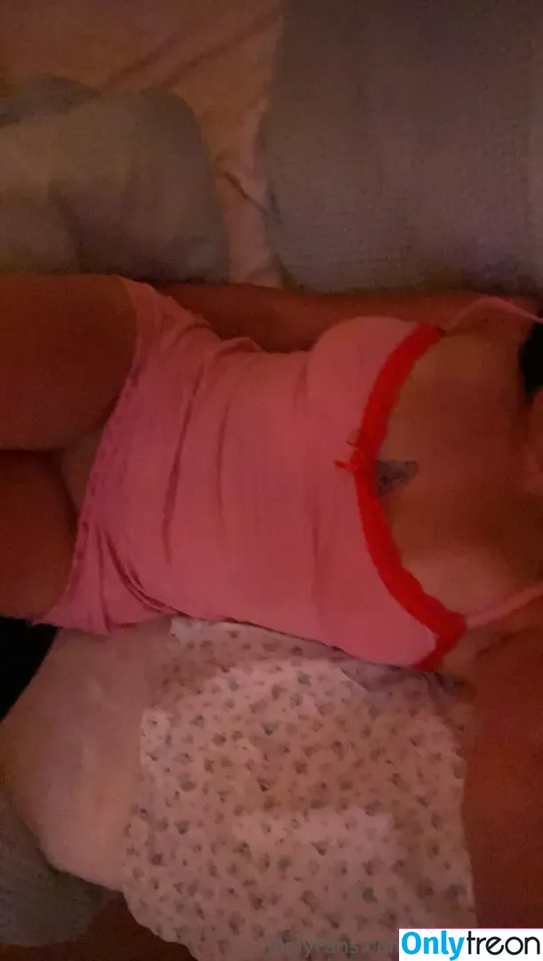Ang Wallgren nude photo #0001 (angel444luv / angwallgren)