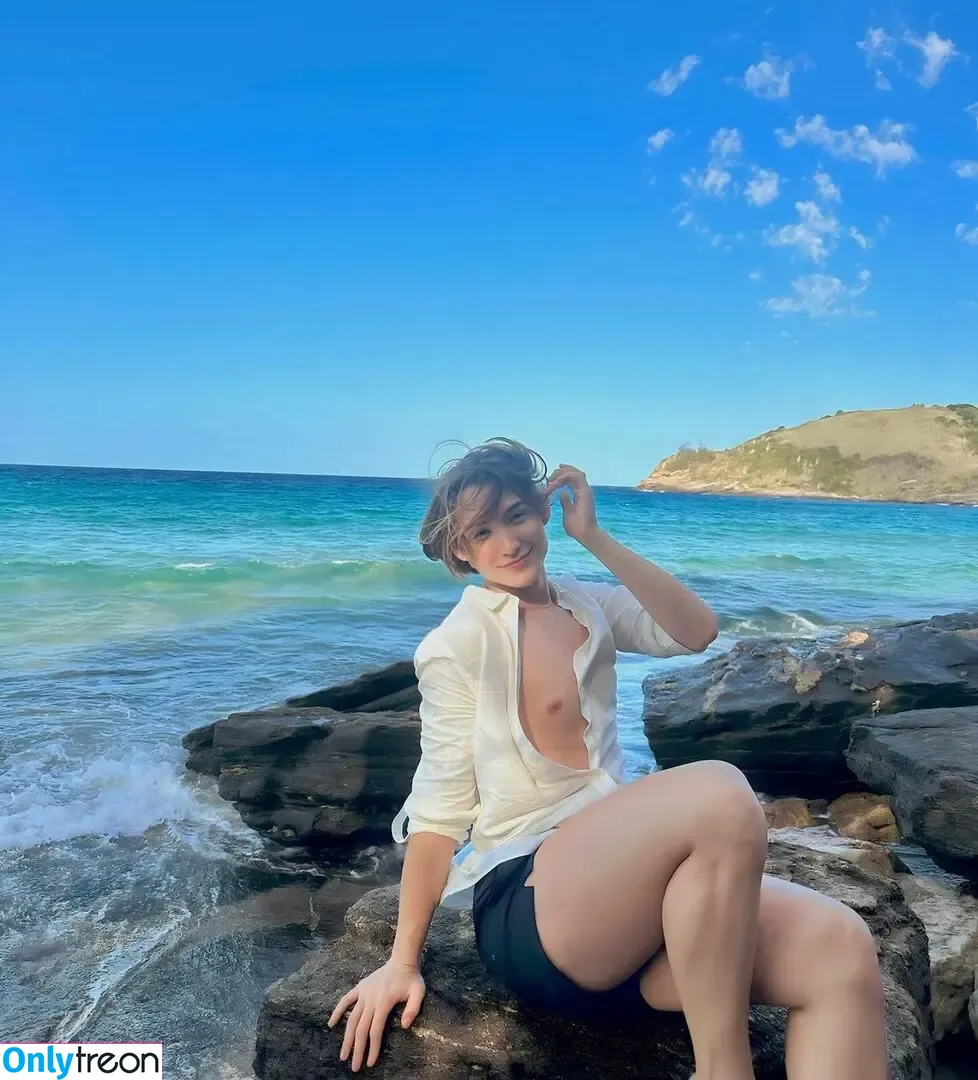 ang_xcl nude photo #0008 (angxl69free / dii_xcl)