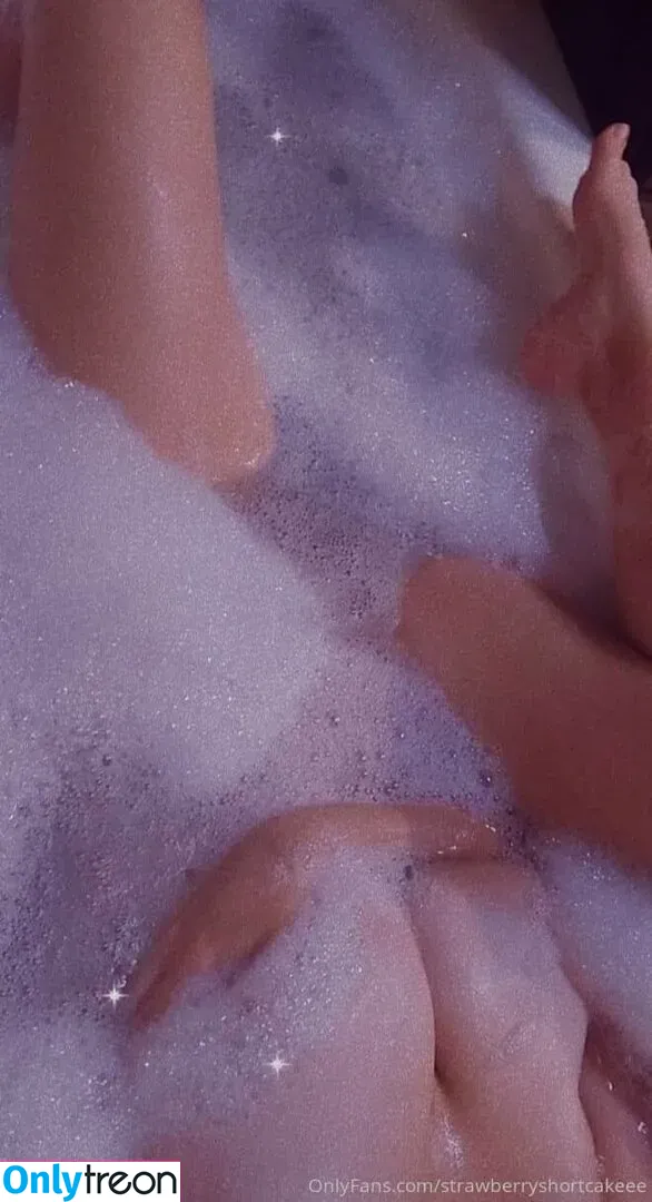 Angel Babi nude photo #0251 (iam_angelbabi / strawberryshortcakeee)