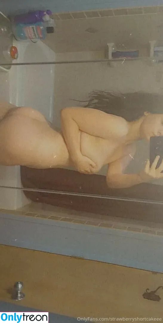 Angel Babi nude photo #0330 (iam_angelbabi / strawberryshortcakeee)