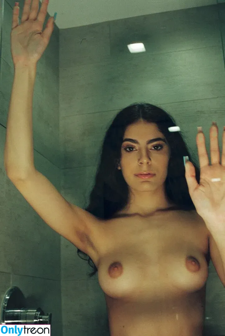 Angel Gostosa nude photo #0019 (starcr0ssangel / starcrossedangel)