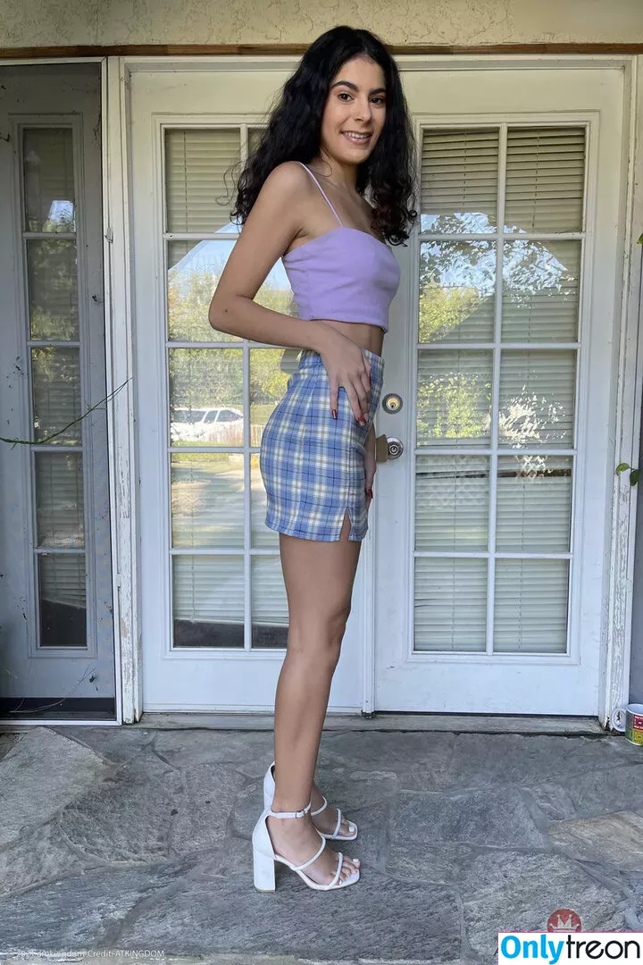 Angel Gostosa nude photo #0083 (starcr0ssangel / starcrossedangel)