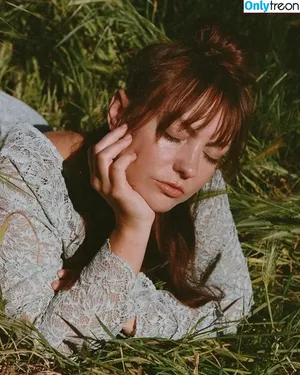 Angel Olsen / angelolsen / angelolsenmusic nude photo #0026