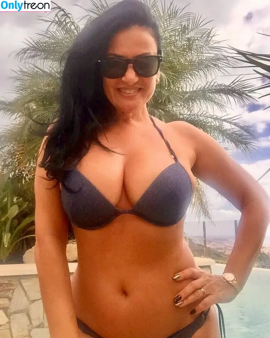Angela Cavagna nude photo #0002 (angelacavagna)