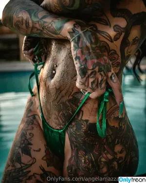 Angela Mazzanti / angela_mazzanti nude photo #0024