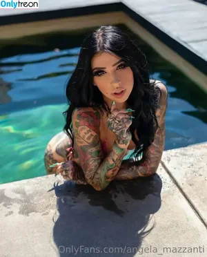 Angela Mazzanti / angela_mazzanti nude photo #0077