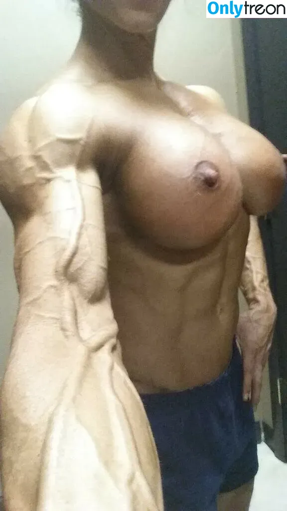 Angela Salvagno nude photo #0016 (angelasalvagno / muscleexotica)