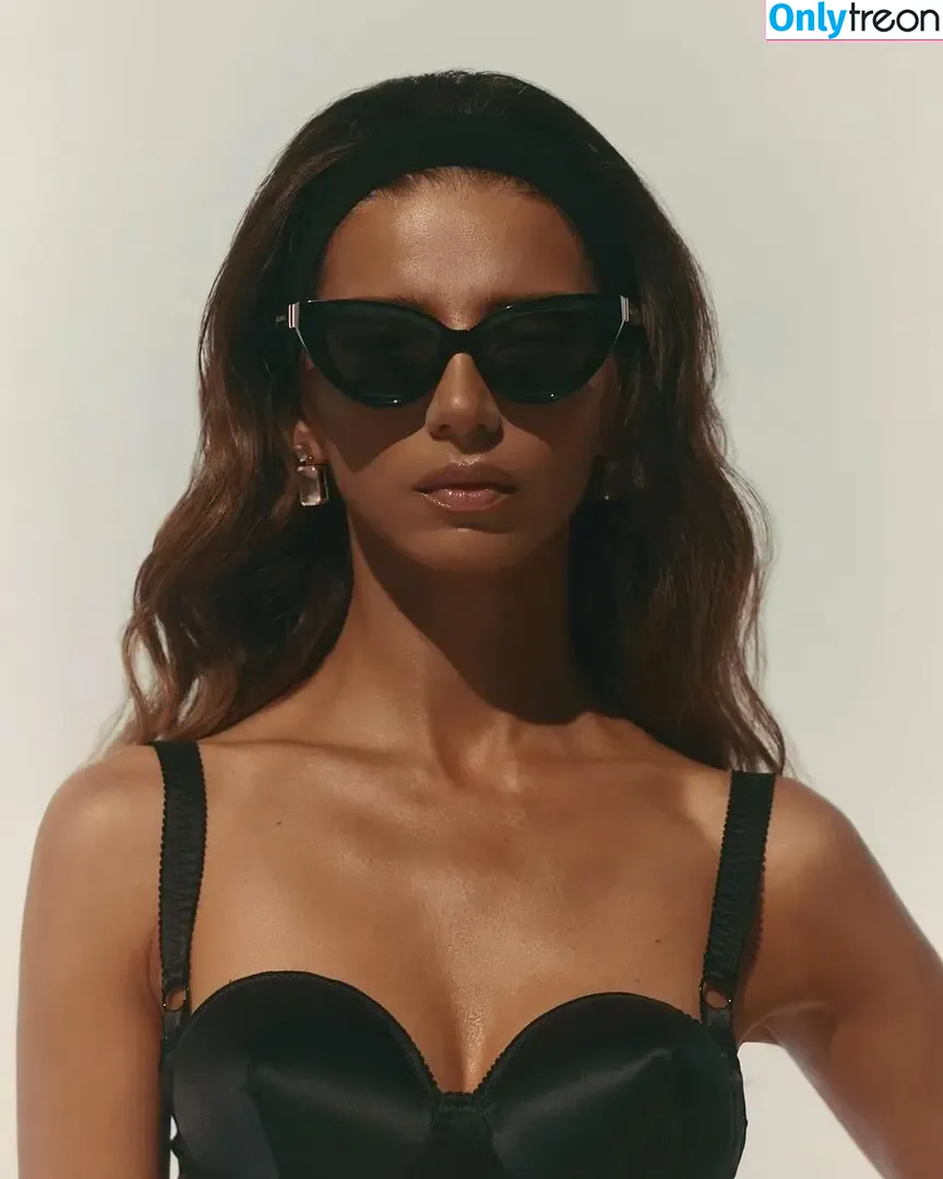 Angela Sarafyan nude photo #0036 (angelasarafyan)