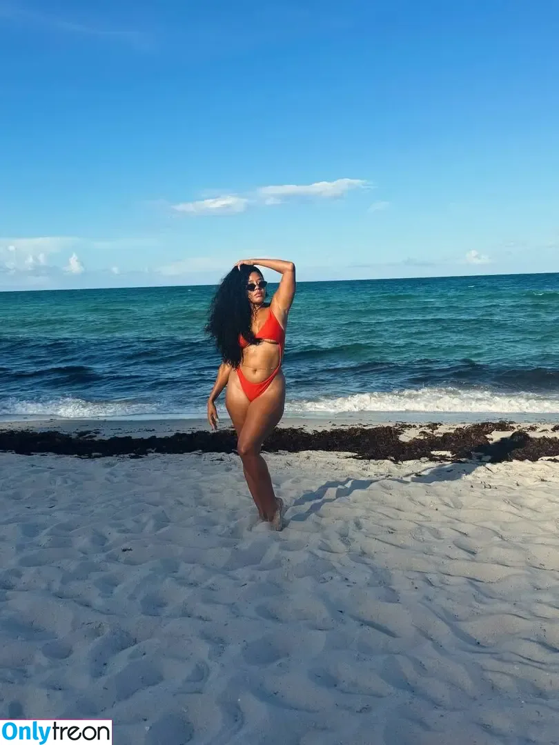 Angela Simmons nude photo #0468 (angelasimmons)