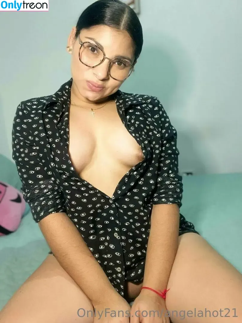 angelahot21 nude photo #0112 (lilhunee21)