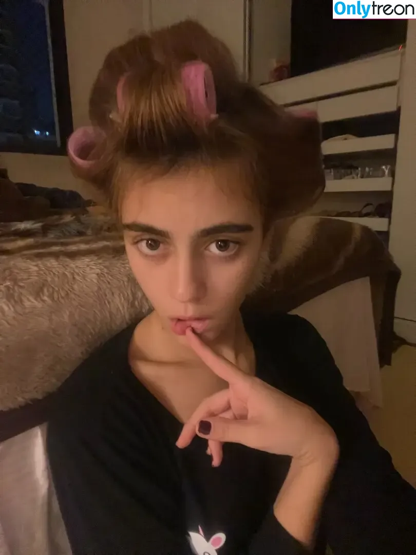 angelarrochista nude photo #0102 (Angel(a Grimes / Maria de Almeida / aangelarrochista / mrs_arockstar)