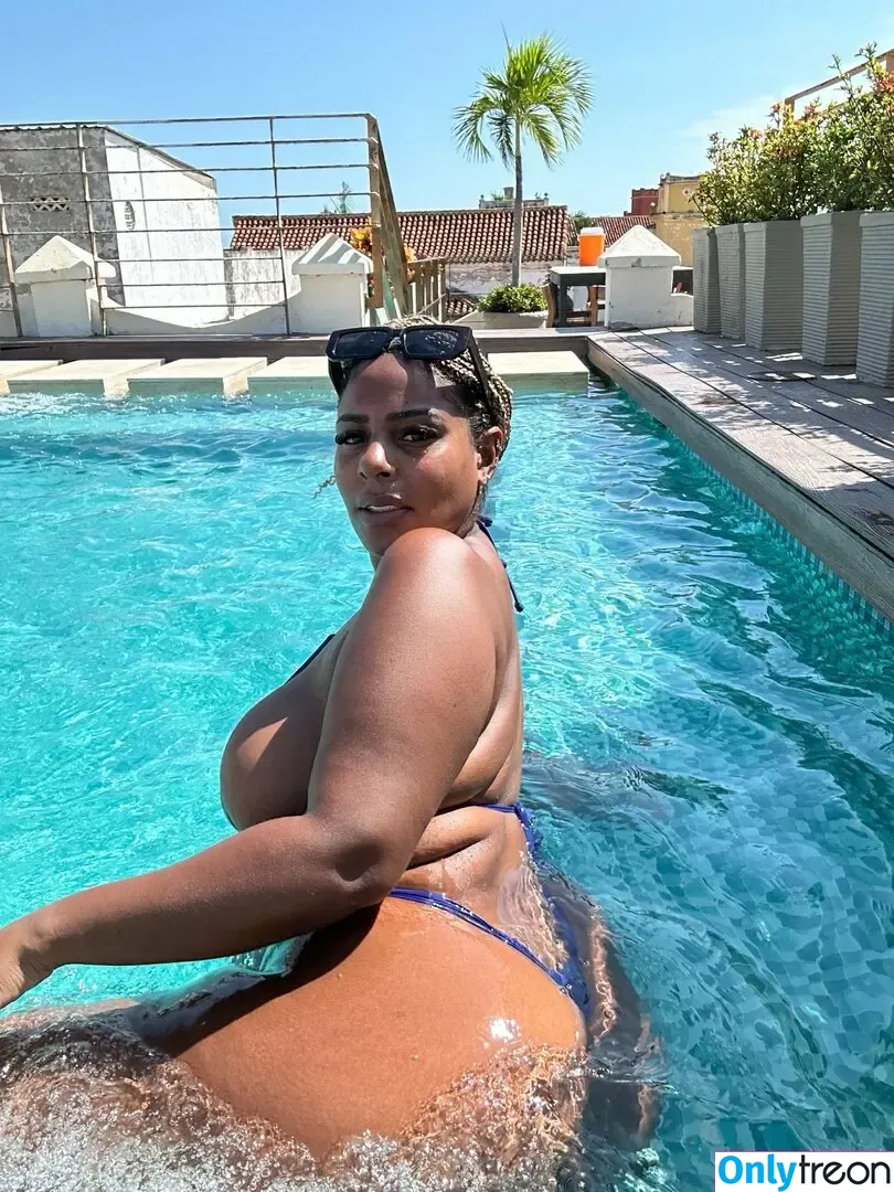 angelcakes.10 nude photo #0280 (angelcakescupcakes / bbangelcakes)