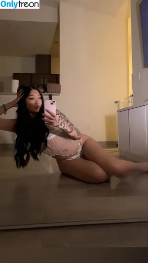 Angeliahvu / angievuha / liah2prettyy nude photo #0015