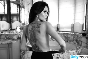 Angelina Jolie / angelinajolie nude photo #0297