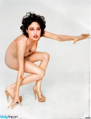 Angelina Jolie / angelinajolie nude photo #0843