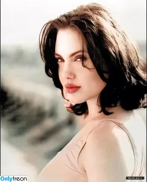 Angelina Jolie / angelinajolie nude photo #0847