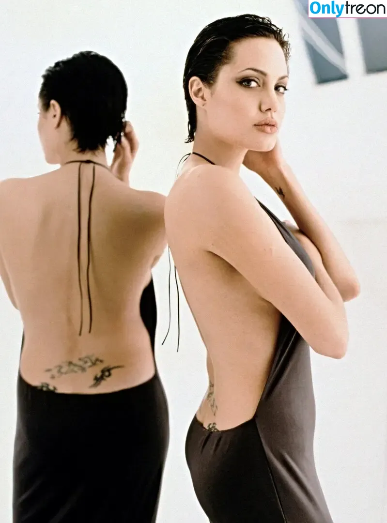 Angelina Jolie nude photo #0865 (angelinajolie)