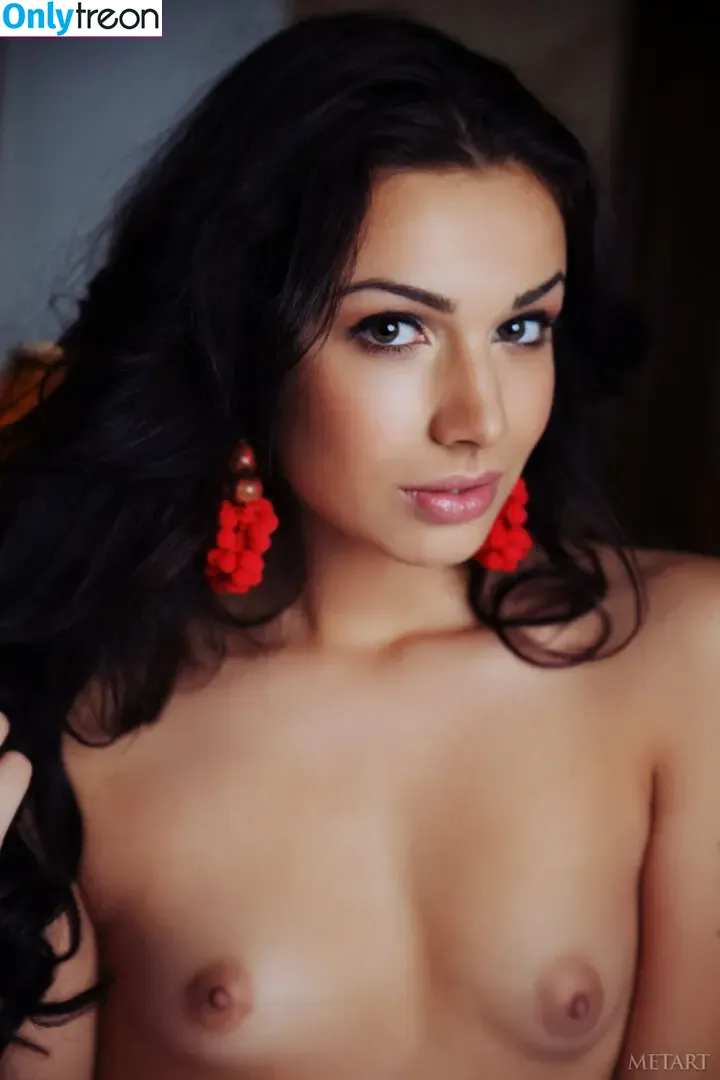 Angelique nude photo #0013 (iconically_angelique)