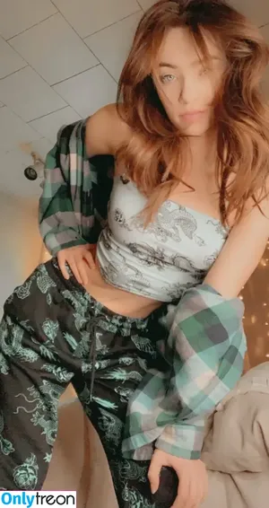  nude photo #0004
