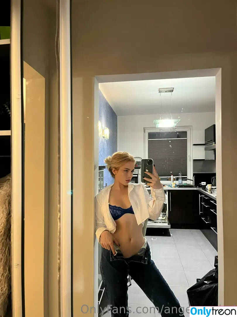 angie_explod nude photo #0017 (angie_ha)