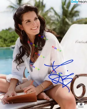 Angie Harmon / angieharmon nude photo #0205