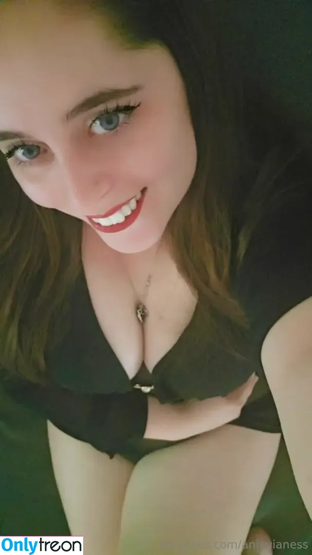 aniavianess nude photo #0010 (aniavianessoficial)