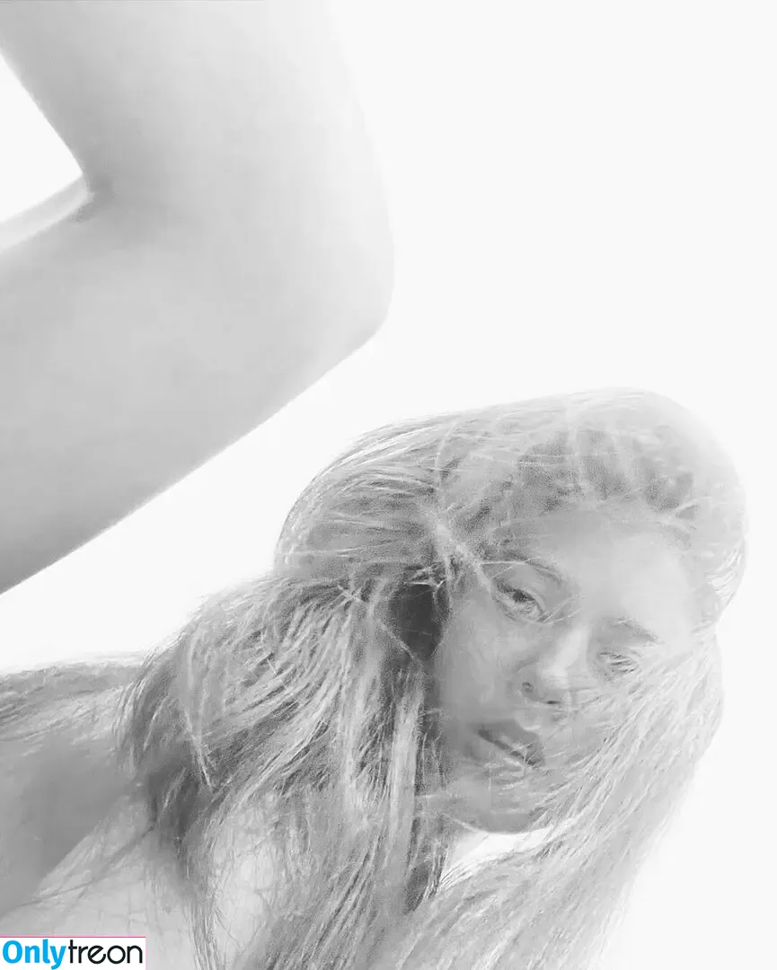 Anika Vishwanath nude photo #0067 (Bimbus2000)