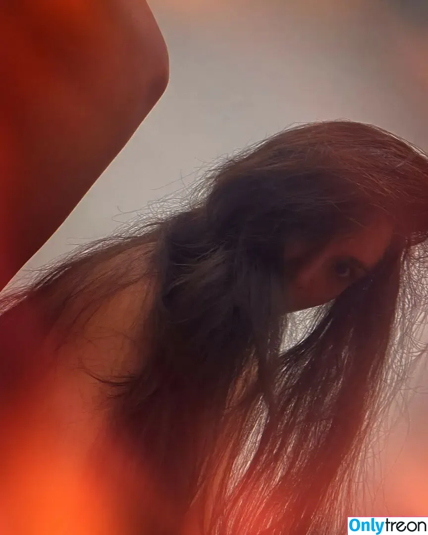 Anika Vishwanath nude photo #0070 (Bimbus2000)