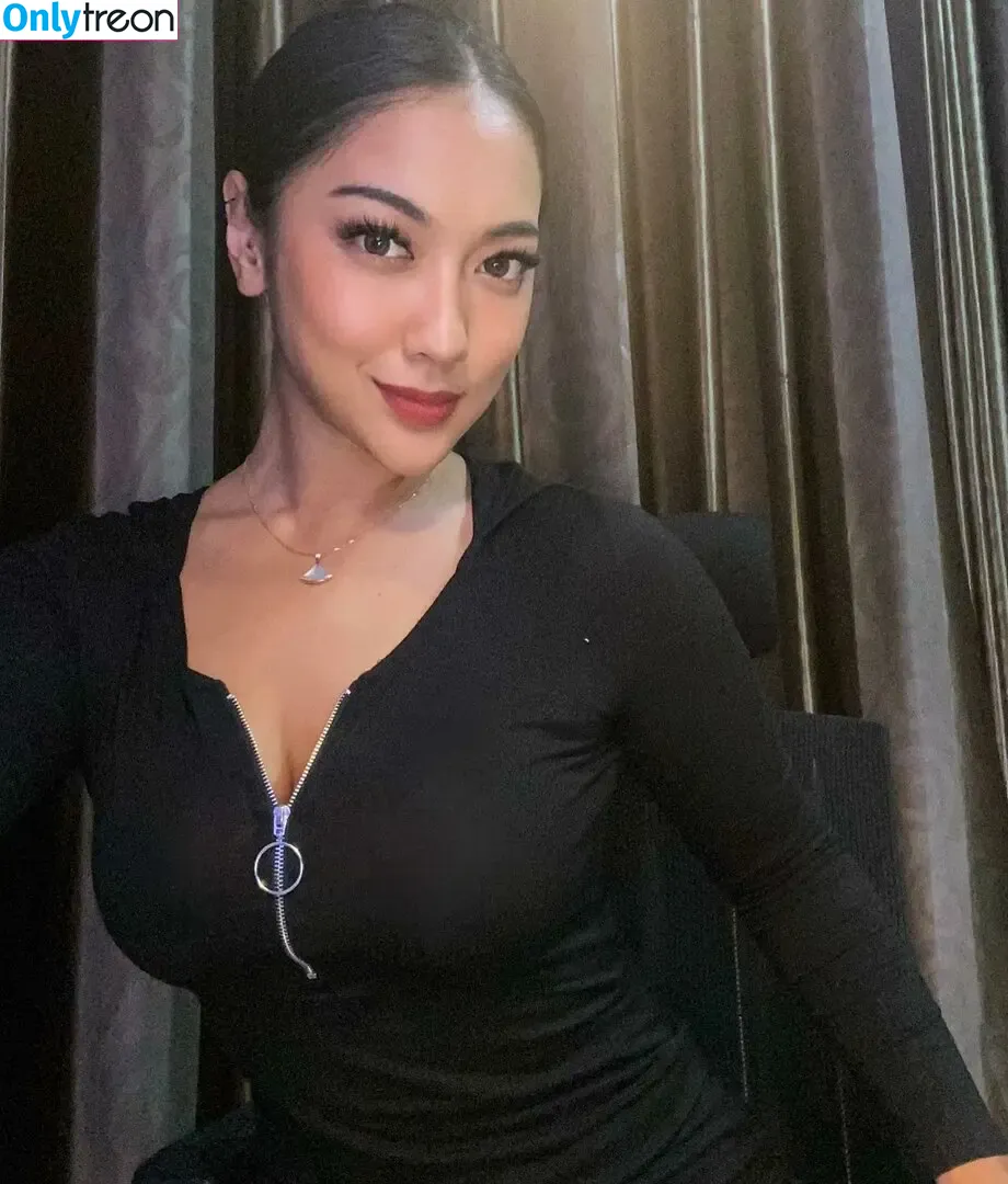 Anindita Hidayat nude photo #0072 (aninditahidayat)