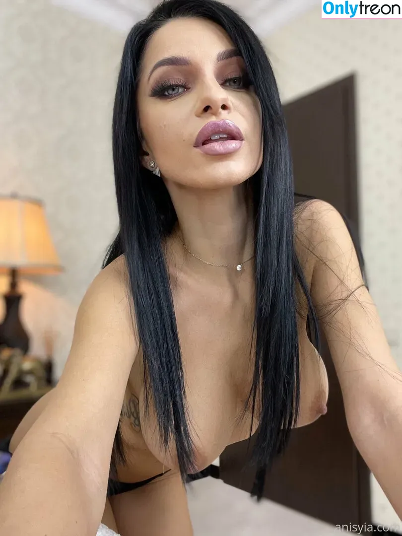 Anisyia nude photo #0074 (anisyialovee)