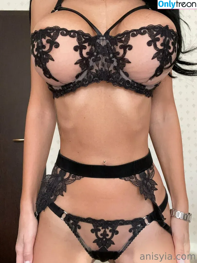 Anisyia nude photo #0232 (anisyialovee)
