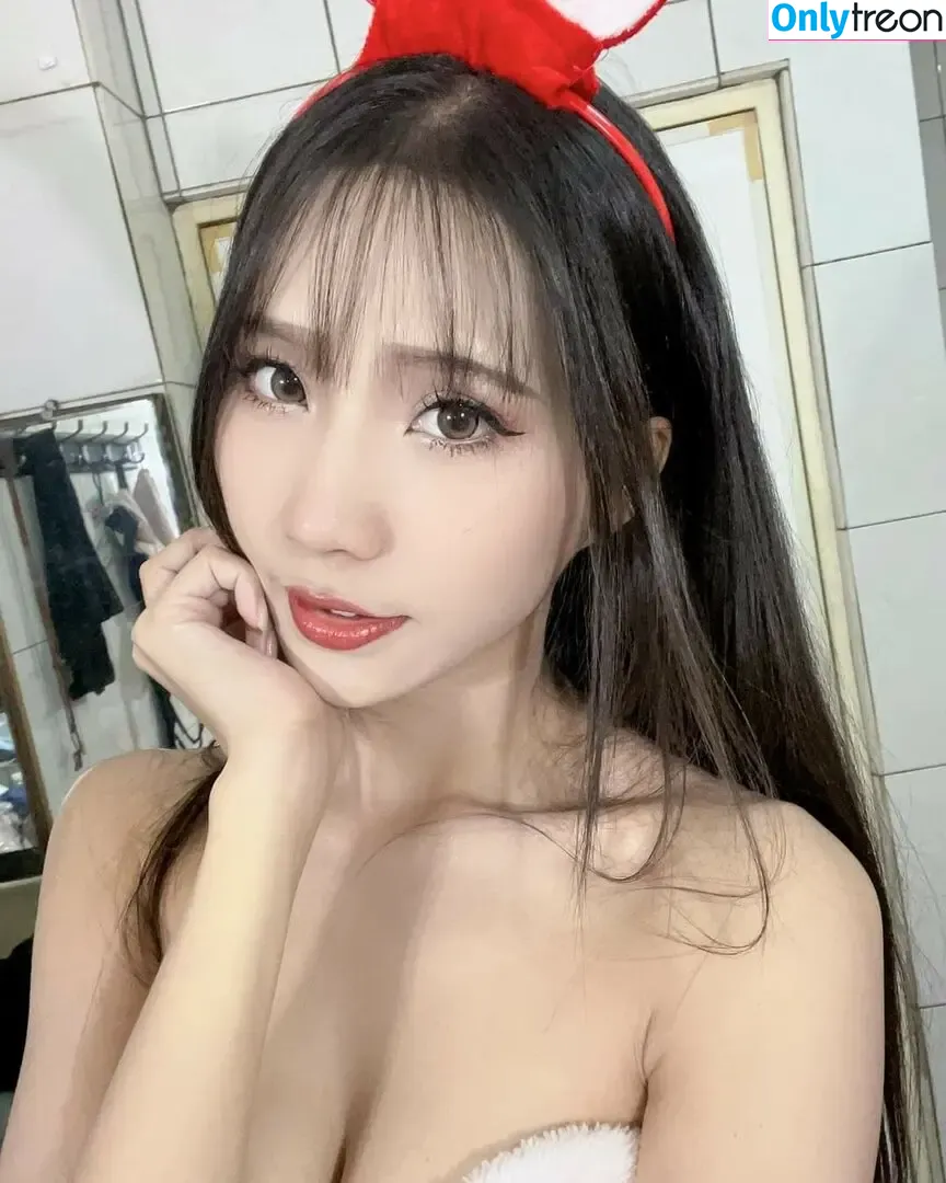 Anita Feifei nude photo #2275 (feifei_11111)