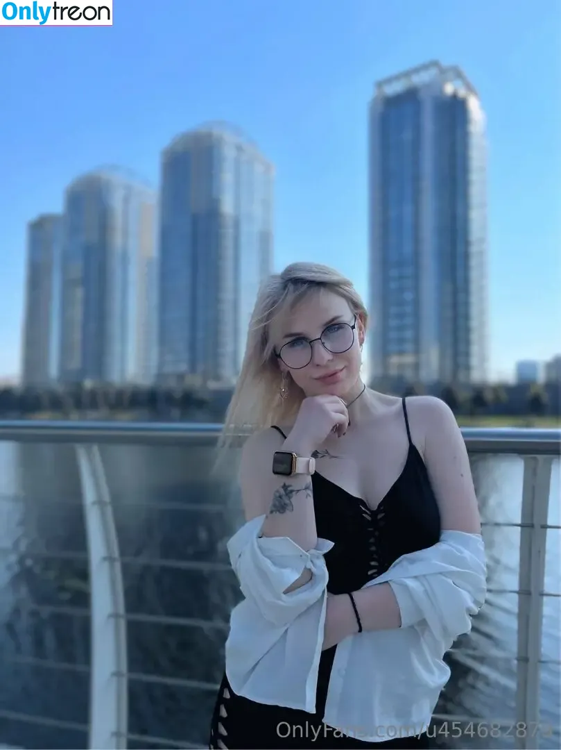 anitasavage nude photo #0009 (anitasavage)