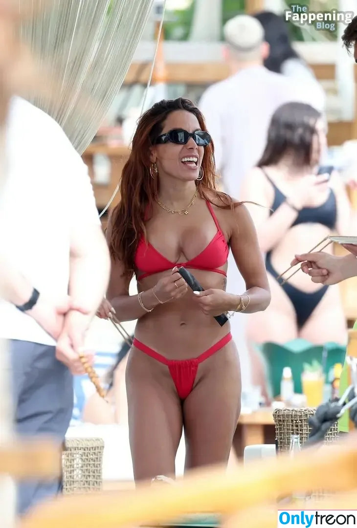 Anitta nude photo #0338 (Anitta)