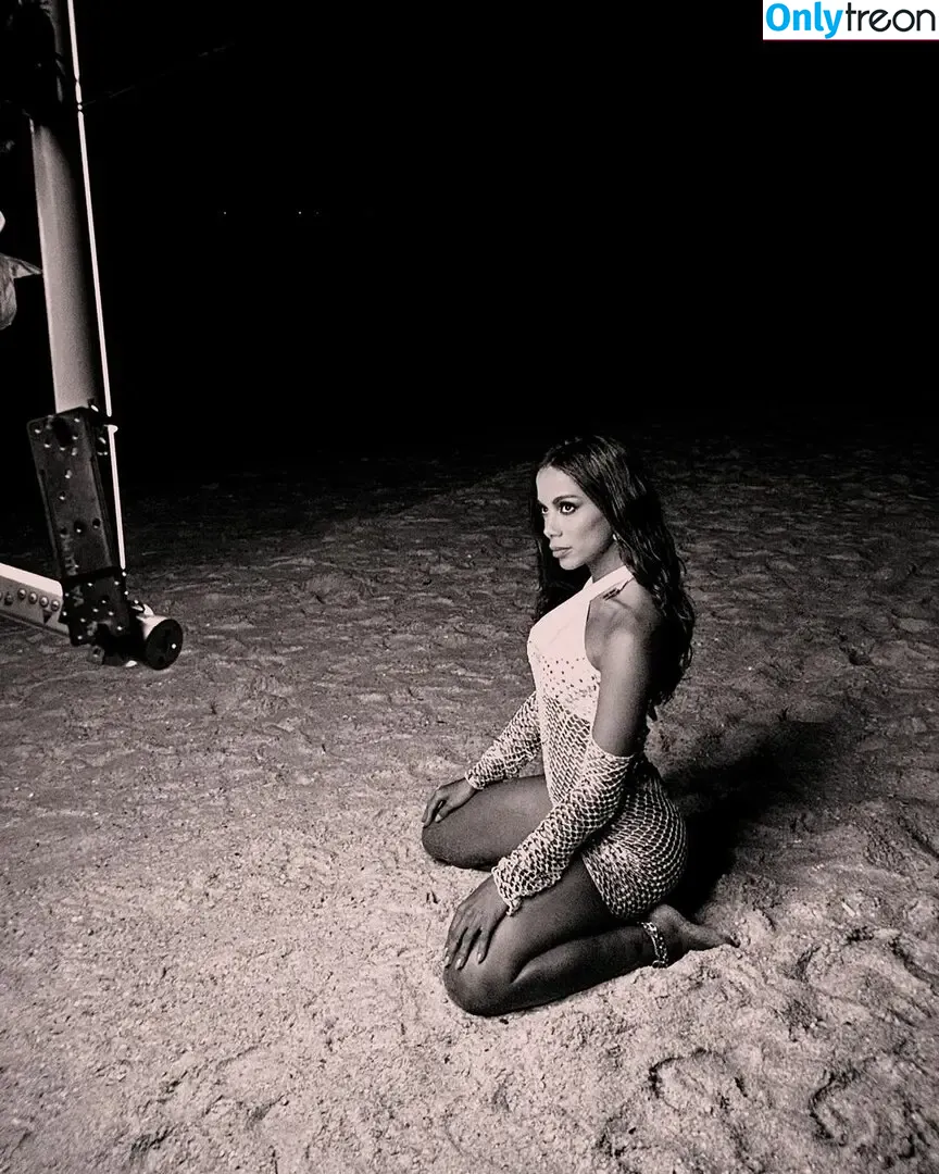 Anitta nude photo #0618 (Anitta)