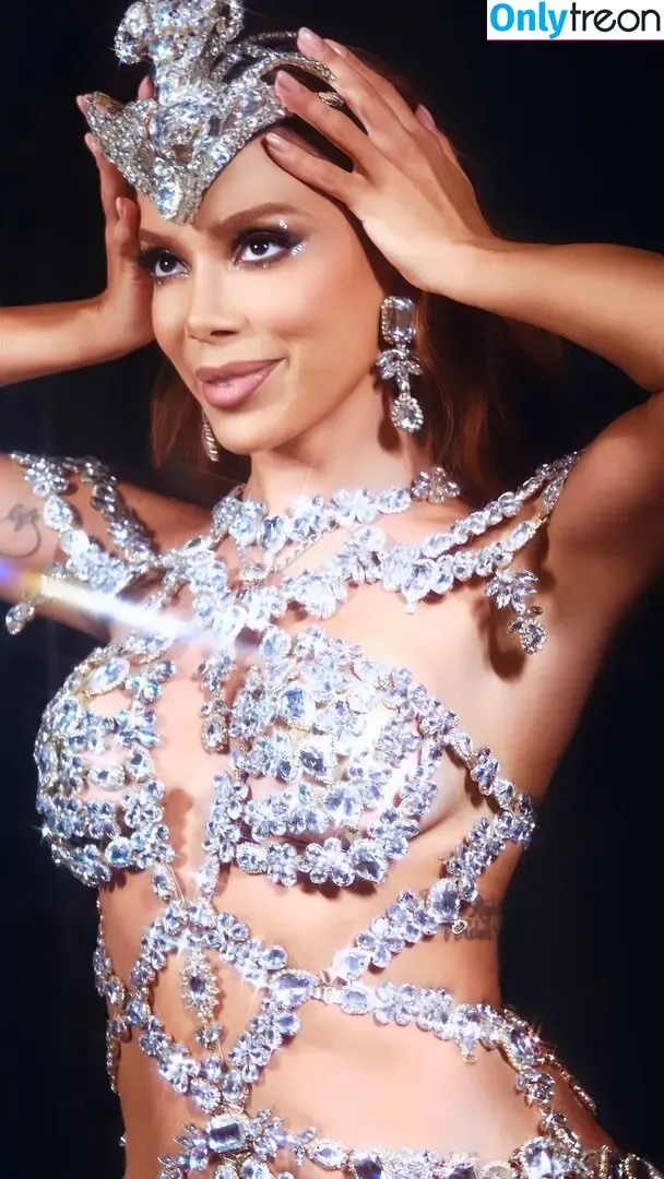 Anitta nude photo #0798 (Anitta)
