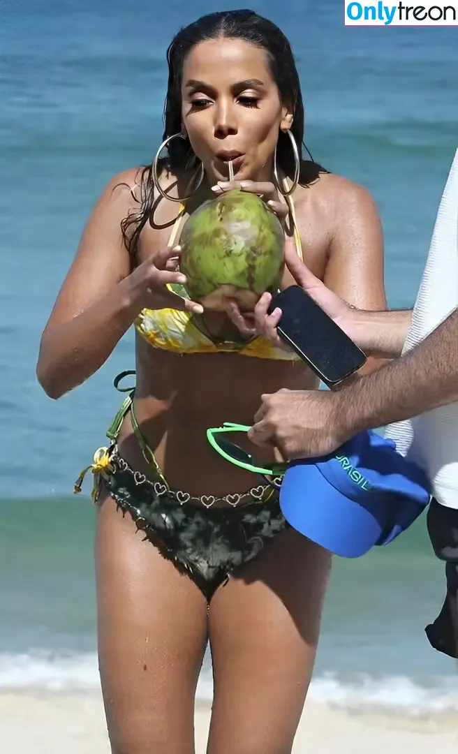 Anitta nude photo #0941 (Anitta)