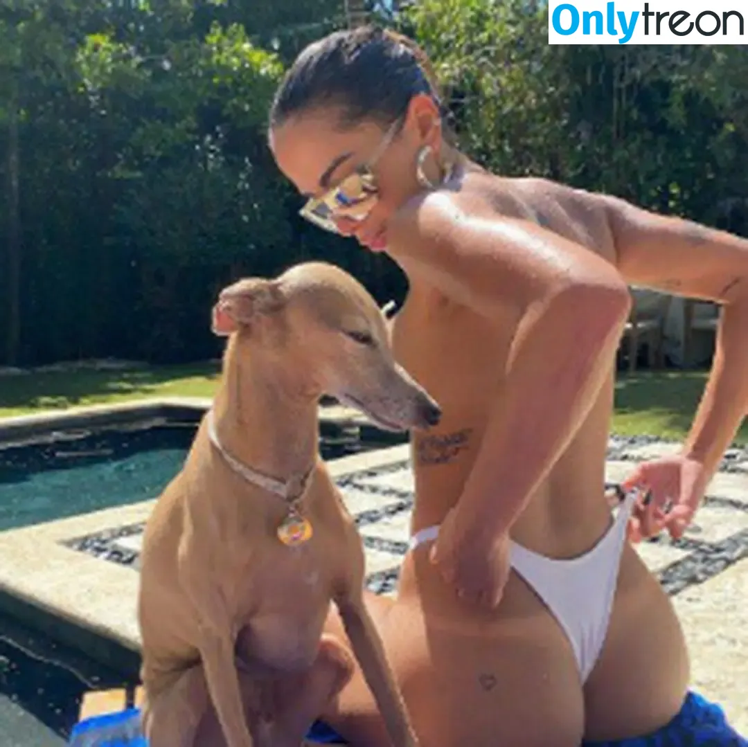 Anitta nude photo #1126 (Anitta)