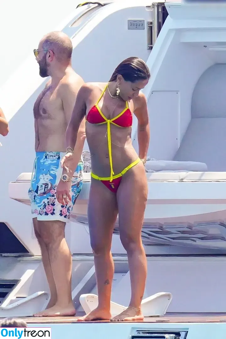Anitta nude photo #1139 (Anitta)
