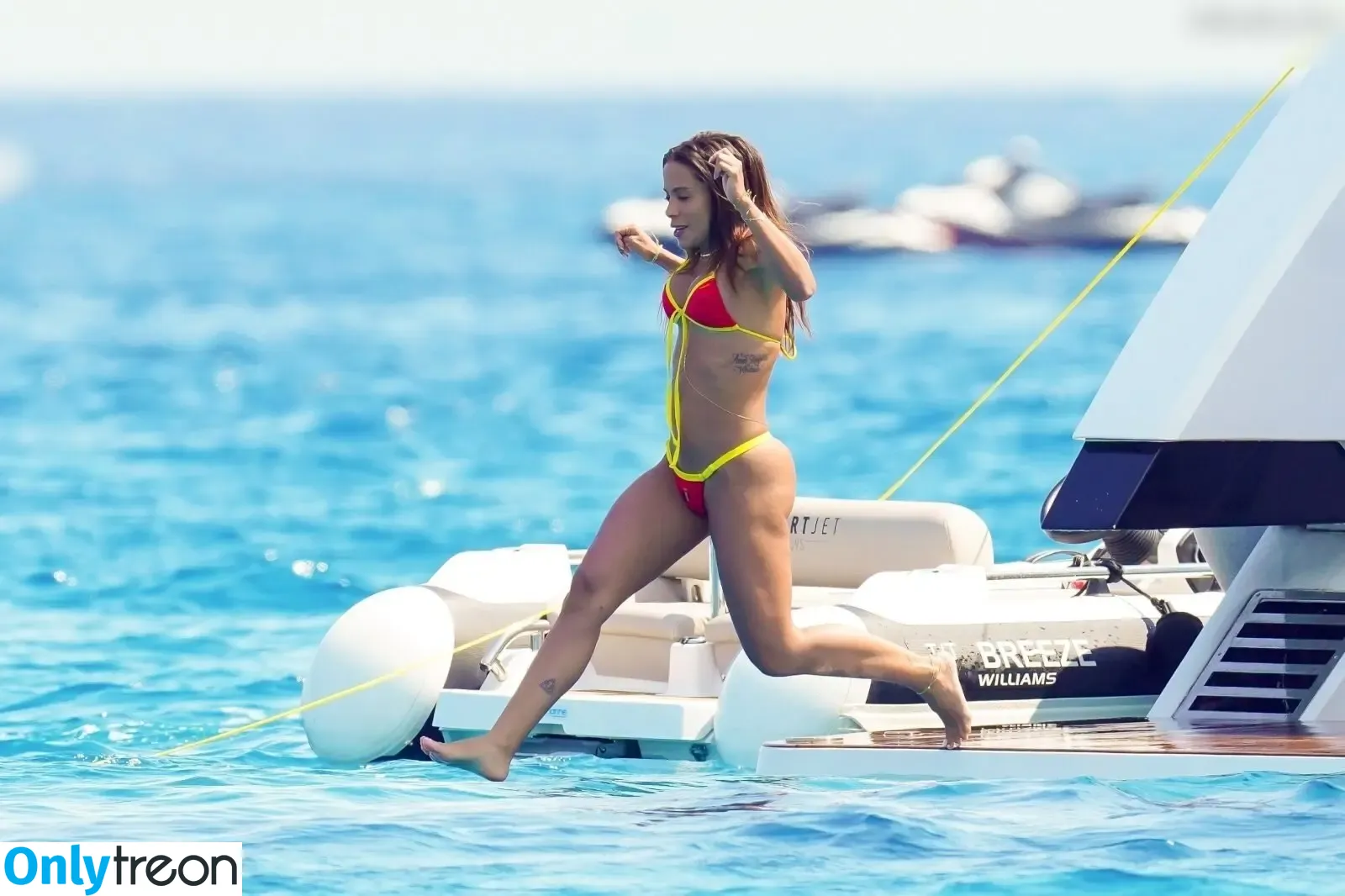 Anitta nude photo #1163 (Anitta)
